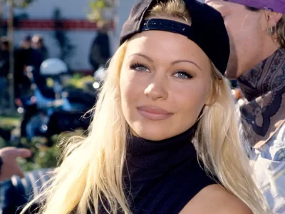 Pamela Anderson Net Worth 2022